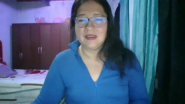 scarlett widow  online show from October 27, 3:57 am