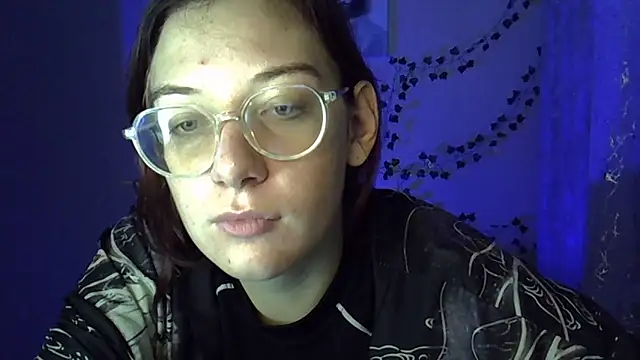 Lily Ember online show from October 20, 7:06 pm