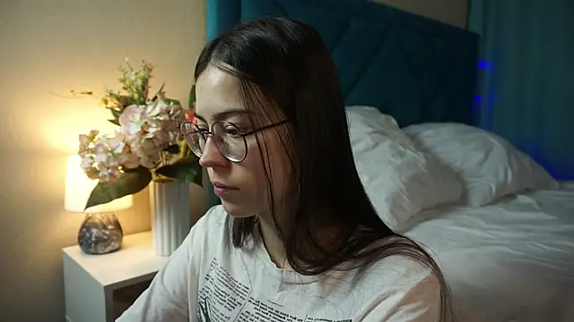 ywixos online show from January 13, 2:21 pm