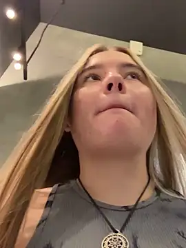 StephanieMur online show from September 20, 5:39 am