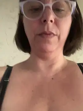 LupeLok online show from February 26, 2:27 pm