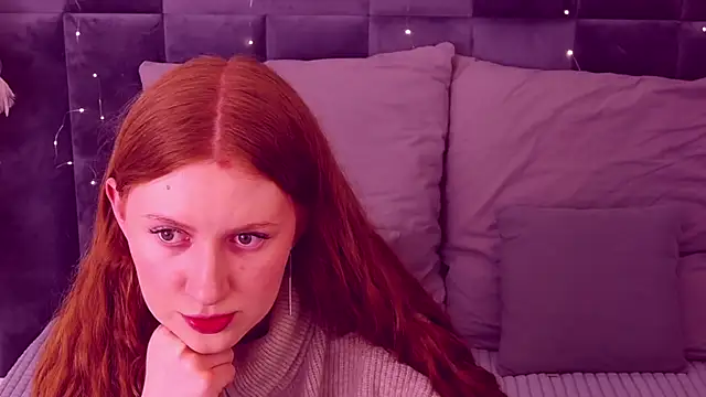 SaraMoor online show from February 28, 7:02 pm