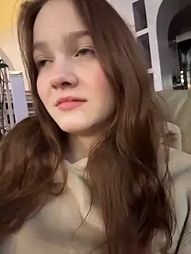 MichelleRoux online show from February 9, 7:05 pm