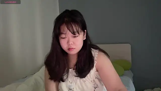 Kittenfishing online show from September 18, 10:30 pm