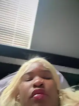 succubusebony online show from March 8, 5:28 pm