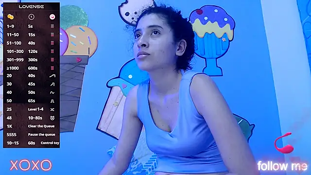 skinnykalitzo18 online show from February 24, 2:59 pm