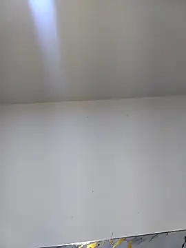 Oriana111 online show from April 8, 2:24 am