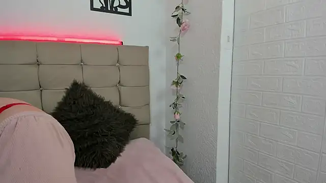 katherine blair online show from April 20, 12:08 pm