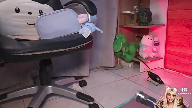 Miila snow online show from March 27, 11:44 am