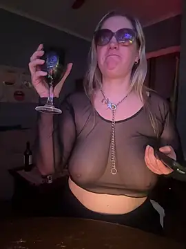 Granlady7 online show from May 15, 3:32 am