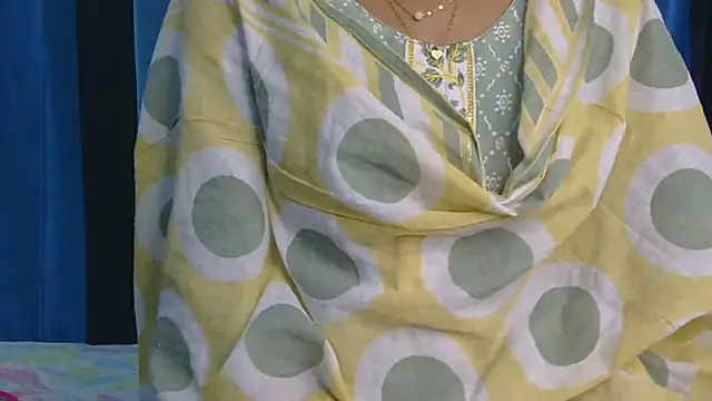 Aarti misty71 online show from March 12, 5:10 am