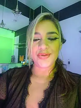 NicoleDiior online show from May 22, 3:21 pm