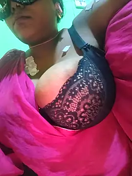 Dassing strip couple online show from October 16, 9:39 pm