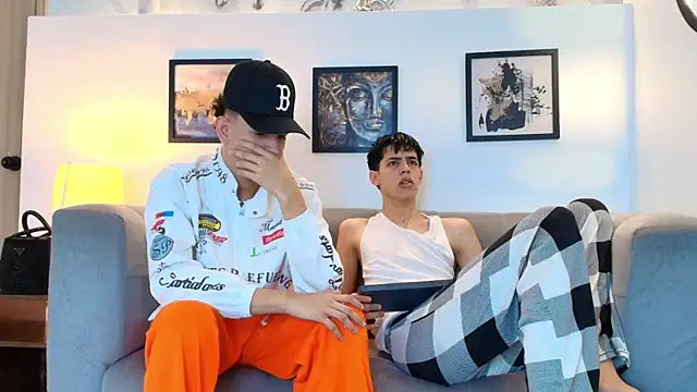 TWINKS FRIENDS online show from March 2, 1:29 pm