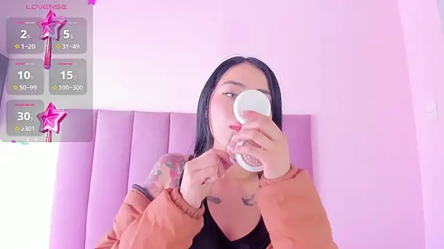 violet myerrs online show from October 1, 2:11 pm