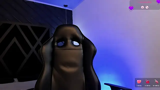 zoe martins  online show from February 7, 6:01 pm