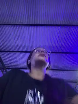 sweet shadil  online show from October 20, 10:29 am