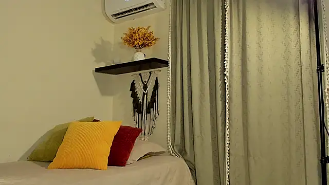 isabella-garcia- online show from October 12, 2:25 am