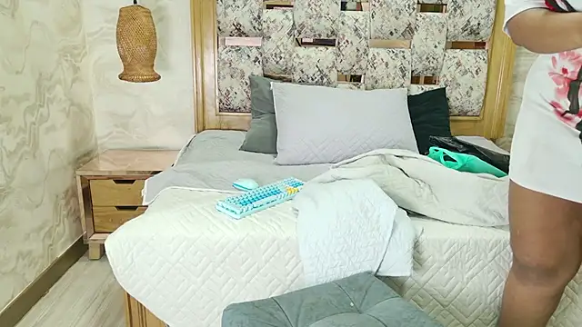 ZOLEY WATSON online show from November 23, 3:09 am