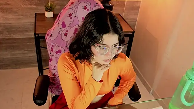 LiLLiAnderson online show from October 11, 1:03 pm