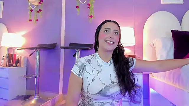 my aleja  online show from September 16, 4:15 pm