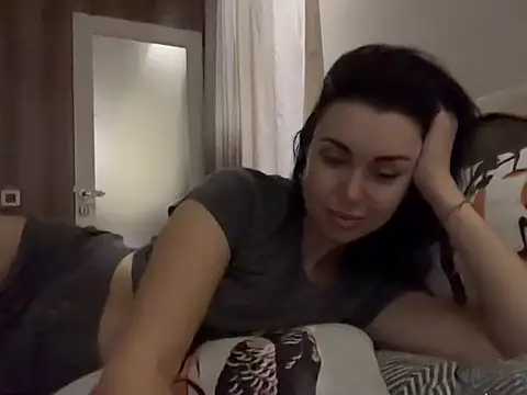 Gilin1 online show from November 20, 8:54 pm