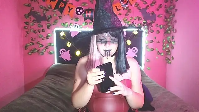 HollowLady 01 online show from October 24, 1:34 am