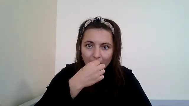 DInaraXRose online show from September 15, 11:51 am