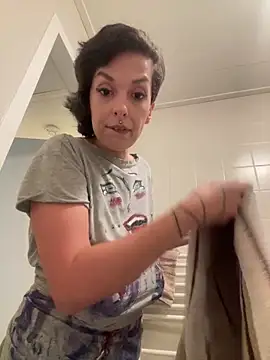 Piggiteablacktea online show from October 21, 7:29 pm