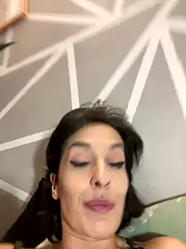 Piggiteablacktea online show from November 26, 5:14 pm