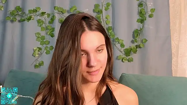 chloemilka online show from October 10, 5:29 pm