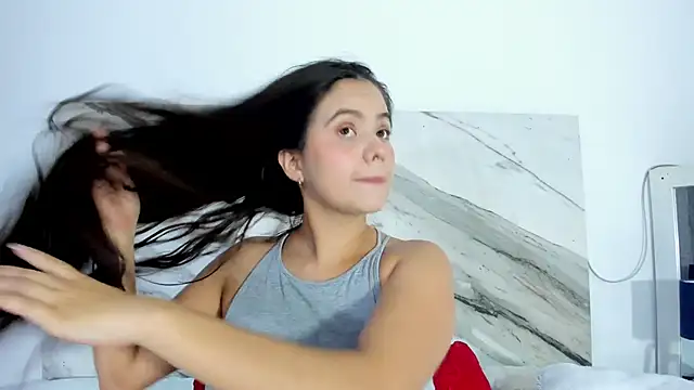 thamiina  online show from September 24, 7:02 pm