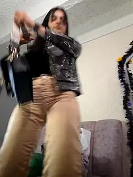 karol rose online show from October 12, 1:41 am