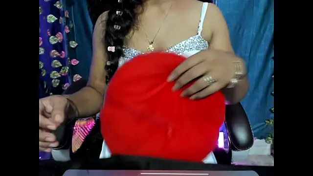 Forever Love2025 online show from September 18, 2:37 pm