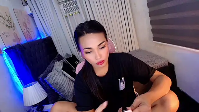 asian lucii online show from October 10, 1:16 pm