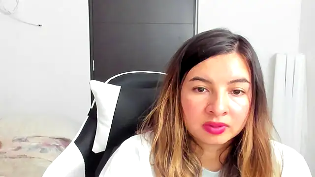 ADHARAMILLER  1111 online show from April 6, 11:17 pm