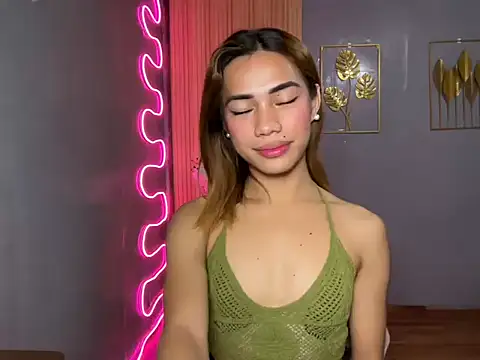 Lovelynikki03 online show from March 27, 7:03 pm