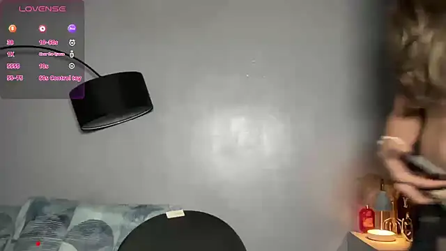 Demi Maddison online show from September 26, 4:26 pm