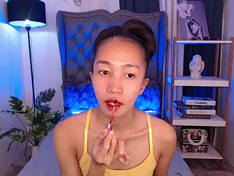 Sweet kittyxx online show from February 12, 5:53 am