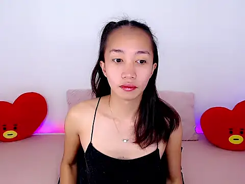 Sweet kittyxx online show from April 15, 6:36 am