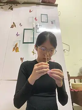 meomeo2k6 online show from October 26, 7:15 am