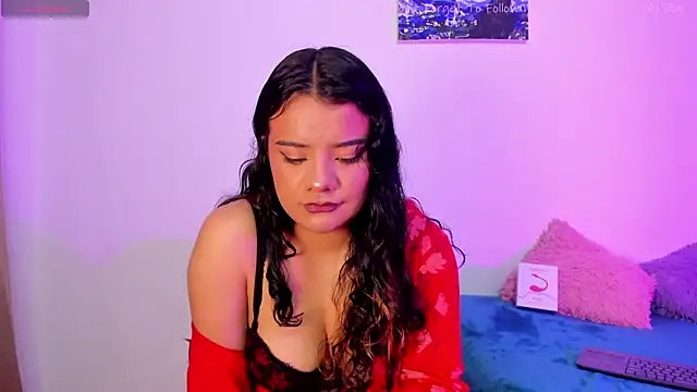 Shophie thoopson online show from January 14, 12:48 am