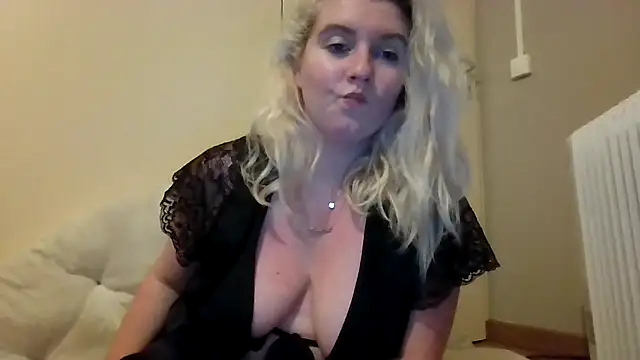 Emma pleasur online show from January 13, 7:07 pm