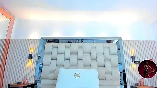 ikia lopez  online show from September 24, 7:35 pm