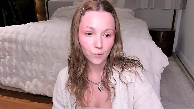 peach vibes online show from October 16, 1:36 pm