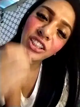 enoria1992 online show from March 17, 5:44 am