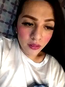 enoria1992 online show from February 11, 2:04 am