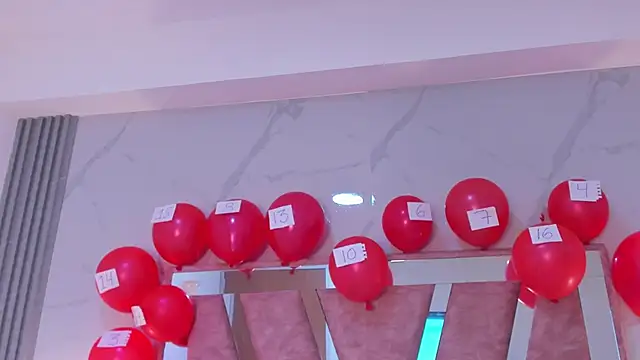 Wonderkloe  online show from February 19, 8:07 pm