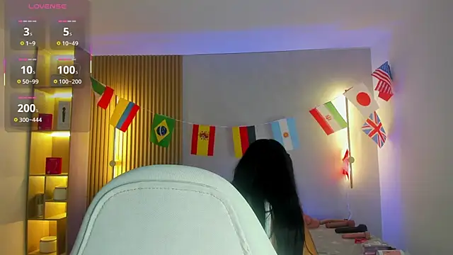 liah cleir online show from July 4, 7:54 pm