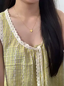 JennyQueen18 online show from April 5, 6:56 am